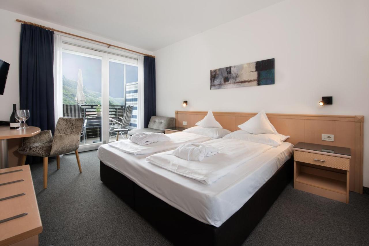 Hotel Ladurner Merano Esterno foto