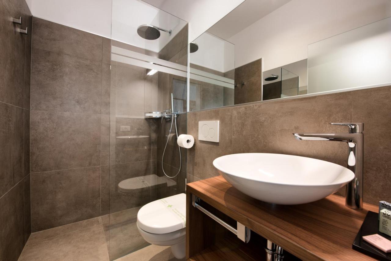 Hotel Ladurner Merano Esterno foto