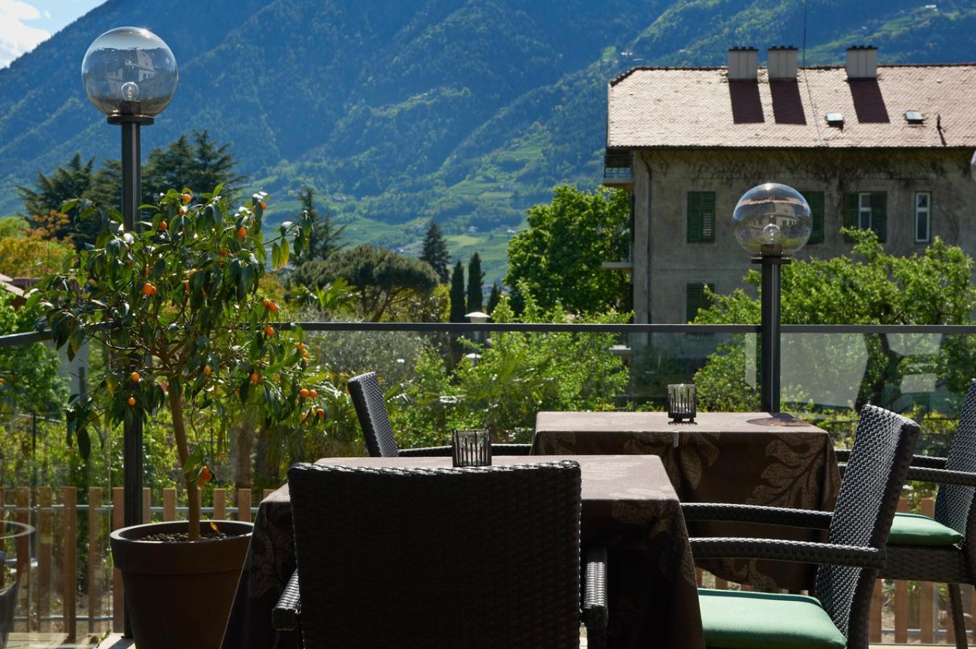 Hotel Ladurner Merano Esterno foto